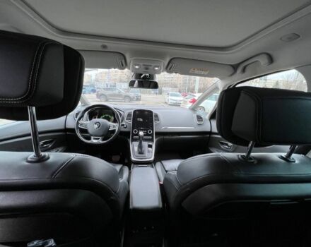 Серый Рено Гранд Сценик, объемом двигателя 1.6 л и пробегом 306 тыс. км за 14000 $, фото 6 на Automoto.ua