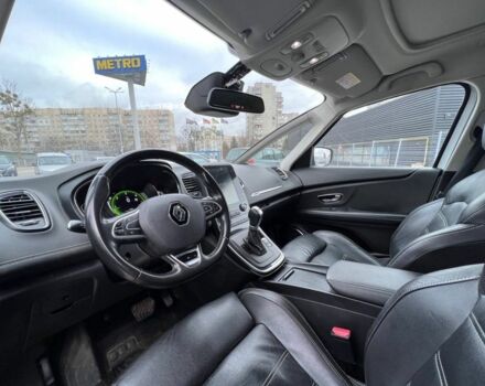 Серый Рено Гранд Сценик, объемом двигателя 1.6 л и пробегом 306 тыс. км за 14000 $, фото 5 на Automoto.ua