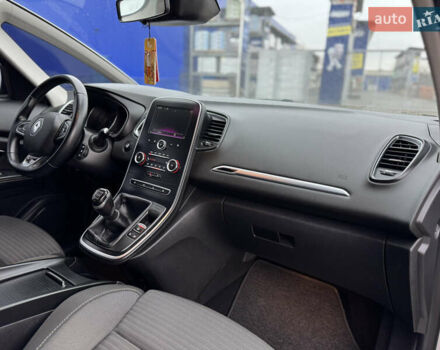 Серый Рено Гранд Сценик, объемом двигателя 1.5 л и пробегом 200 тыс. км за 14800 $, фото 47 на Automoto.ua