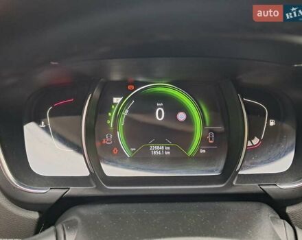 Сірий Рено Гранд Сценік, об'ємом двигуна 1.6 л та пробігом 226 тис. км за 15999 $, фото 10 на Automoto.ua