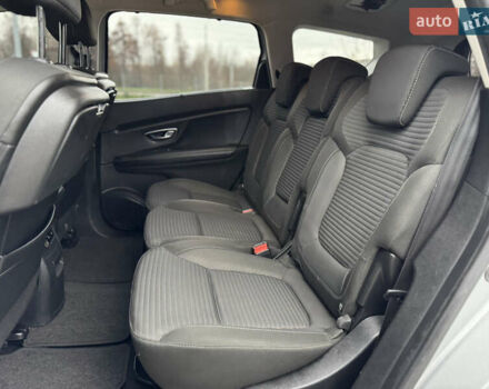 Серый Рено Гранд Сценик, объемом двигателя 1.5 л и пробегом 200 тыс. км за 14800 $, фото 64 на Automoto.ua