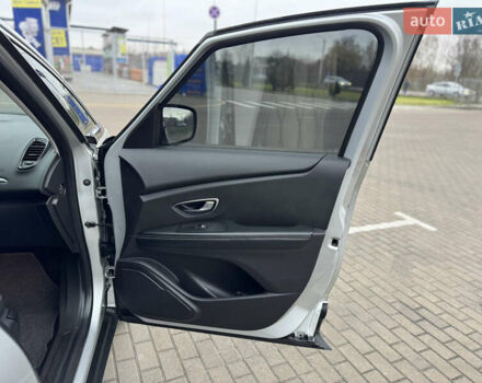 Серый Рено Гранд Сценик, объемом двигателя 1.5 л и пробегом 200 тыс. км за 14700 $, фото 41 на Automoto.ua