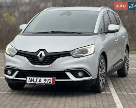 Серый Рено Гранд Сценик, объемом двигателя 1.5 л и пробегом 200 тыс. км за 14800 $, фото 2 на Automoto.ua