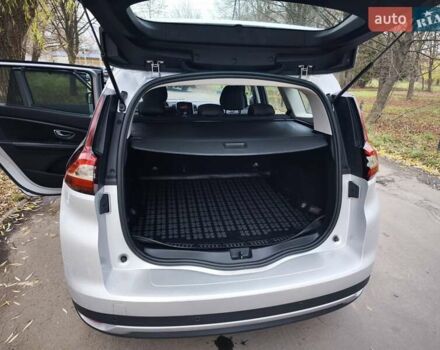 Серый Рено Гранд Сценик, объемом двигателя 1.5 л и пробегом 140 тыс. км за 14600 $, фото 16 на Automoto.ua