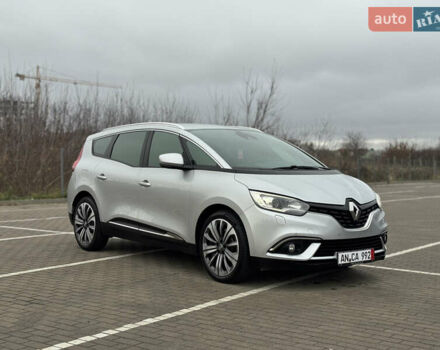 Серый Рено Гранд Сценик, объемом двигателя 1.5 л и пробегом 200 тыс. км за 14800 $, фото 39 на Automoto.ua