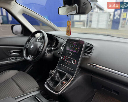 Серый Рено Гранд Сценик, объемом двигателя 1.5 л и пробегом 200 тыс. км за 14800 $, фото 49 на Automoto.ua