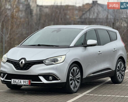 Серый Рено Гранд Сценик, объемом двигателя 1.5 л и пробегом 200 тыс. км за 14800 $, фото 12 на Automoto.ua