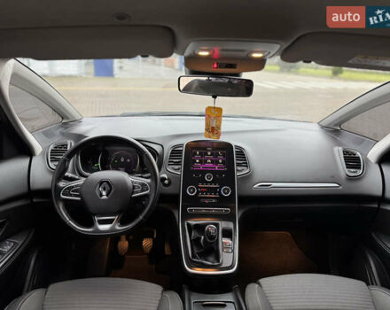 Серый Рено Гранд Сценик, объемом двигателя 1.5 л и пробегом 200 тыс. км за 14800 $, фото 59 на Automoto.ua