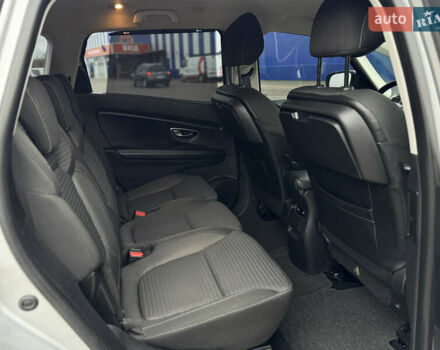 Серый Рено Гранд Сценик, объемом двигателя 1.5 л и пробегом 200 тыс. км за 14800 $, фото 67 на Automoto.ua