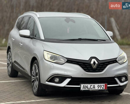 Серый Рено Гранд Сценик, объемом двигателя 1.5 л и пробегом 200 тыс. км за 14800 $, фото 11 на Automoto.ua