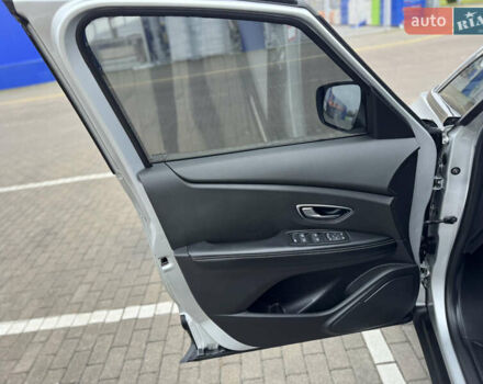 Серый Рено Гранд Сценик, объемом двигателя 1.5 л и пробегом 200 тыс. км за 14800 $, фото 54 на Automoto.ua