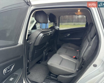 Серый Рено Гранд Сценик, объемом двигателя 1.5 л и пробегом 200 тыс. км за 14800 $, фото 60 на Automoto.ua