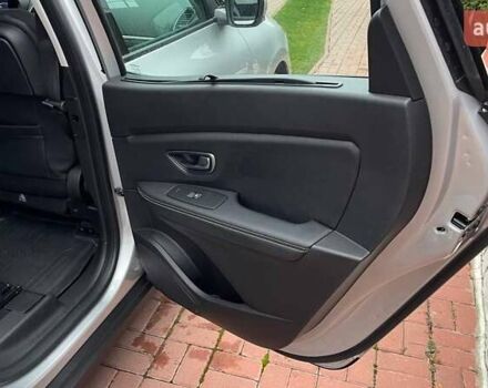 Сірий Рено Гранд Сценік, об'ємом двигуна 1.5 л та пробігом 132 тис. км за 16900 $, фото 23 на Automoto.ua