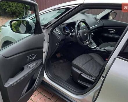 Сірий Рено Гранд Сценік, об'ємом двигуна 1.5 л та пробігом 132 тис. км за 16900 $, фото 12 на Automoto.ua