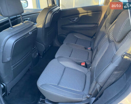 Серый Рено Гранд Сценик, объемом двигателя 1.6 л и пробегом 207 тыс. км за 14500 $, фото 40 на Automoto.ua