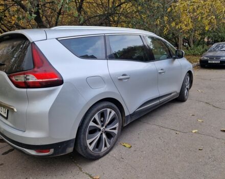 Серый Рено Гранд Сценик, объемом двигателя 1.5 л и пробегом 220 тыс. км за 16299 $, фото 3 на Automoto.ua