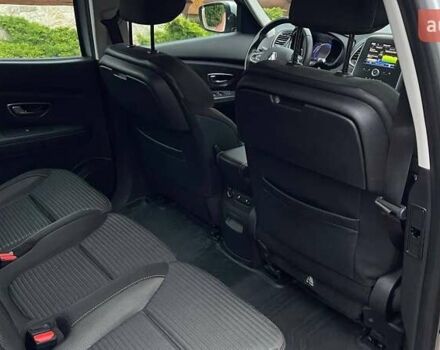 Сірий Рено Гранд Сценік, об'ємом двигуна 1.5 л та пробігом 132 тис. км за 16900 $, фото 19 на Automoto.ua