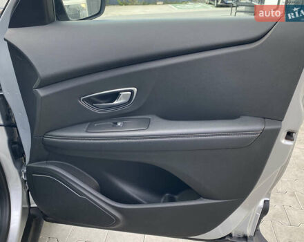 Серый Рено Гранд Сценик, объемом двигателя 1.6 л и пробегом 207 тыс. км за 14500 $, фото 23 на Automoto.ua