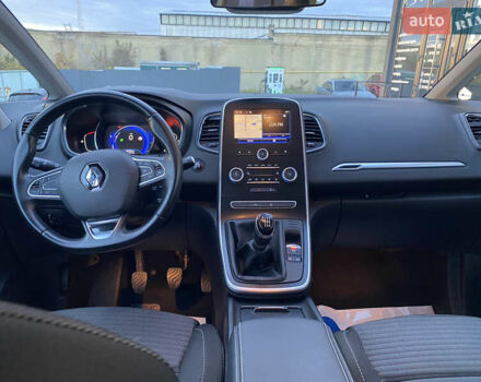 Серый Рено Гранд Сценик, объемом двигателя 1.6 л и пробегом 207 тыс. км за 14500 $, фото 27 на Automoto.ua