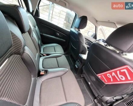 Сірий Рено Гранд Сценік, об'ємом двигуна 1.46 л та пробігом 203 тис. км за 16100 $, фото 6 на Automoto.ua