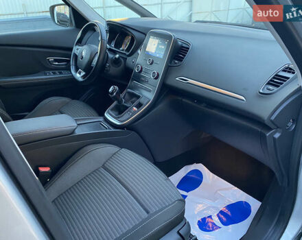 Серый Рено Гранд Сценик, объемом двигателя 1.6 л и пробегом 207 тыс. км за 14500 $, фото 35 на Automoto.ua