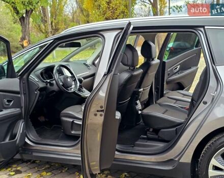 Серый Рено Гранд Сценик, объемом двигателя 1.6 л и пробегом 188 тыс. км за 17500 $, фото 30 на Automoto.ua