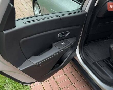 Сірий Рено Гранд Сценік, об'ємом двигуна 1.5 л та пробігом 132 тис. км за 16900 $, фото 17 на Automoto.ua