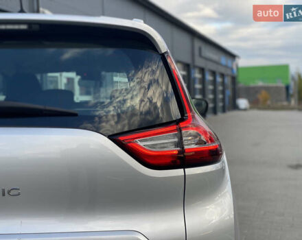 Серый Рено Гранд Сценик, объемом двигателя 1.6 л и пробегом 207 тыс. км за 14500 $, фото 13 на Automoto.ua