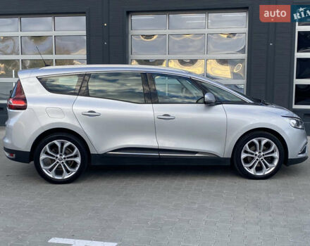 Серый Рено Гранд Сценик, объемом двигателя 1.6 л и пробегом 207 тыс. км за 14500 $, фото 8 на Automoto.ua