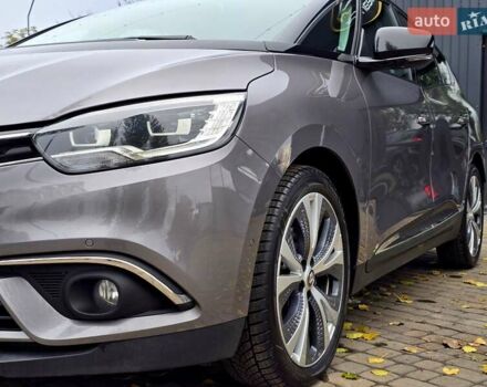 Серый Рено Гранд Сценик, объемом двигателя 1.6 л и пробегом 188 тыс. км за 17500 $, фото 7 на Automoto.ua