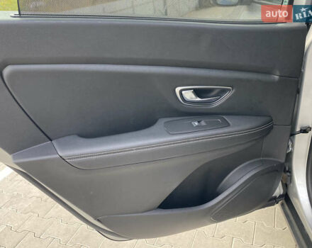 Серый Рено Гранд Сценик, объемом двигателя 1.6 л и пробегом 207 тыс. км за 14500 $, фото 21 на Automoto.ua