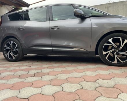 Сірий Рено Гранд Сценік, об'ємом двигуна 1.7 л та пробігом 218 тис. км за 15500 $, фото 10 на Automoto.ua