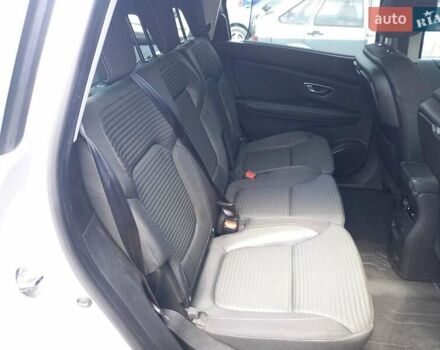 Сірий Рено Гранд Сценік, об'ємом двигуна 1.75 л та пробігом 164 тис. км за 16300 $, фото 15 на Automoto.ua