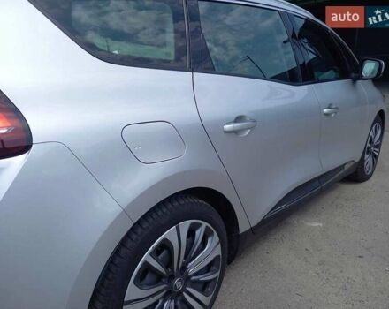 Сірий Рено Гранд Сценік, об'ємом двигуна 1.75 л та пробігом 164 тис. км за 16300 $, фото 7 на Automoto.ua