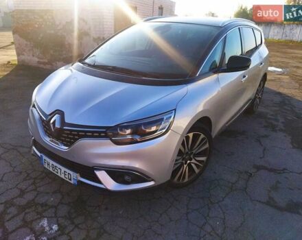 Серый Рено Гранд Сценик, объемом двигателя 1.8 л и пробегом 239 тыс. км за 15899 $, фото 2 на Automoto.ua