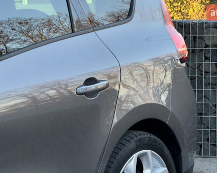 Рено Гранд Сценик 2019 в Стрые на Automoto.ua Серый Рено Гранд Сценик, объемом двигателя 1.7 л и пробегом 140 тыс. км за 14899 $, фото 14 на Automoto.ua