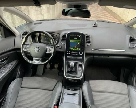 Сірий Рено Гранд Сценік, об'ємом двигуна 1.7 л та пробігом 218 тис. км за 15500 $, фото 16 на Automoto.ua