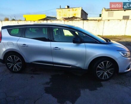 Серый Рено Гранд Сценик, объемом двигателя 1.8 л и пробегом 239 тыс. км за 15899 $, фото 21 на Automoto.ua