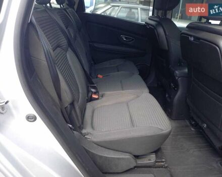 Сірий Рено Гранд Сценік, об'ємом двигуна 1.75 л та пробігом 164 тис. км за 16300 $, фото 12 на Automoto.ua