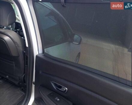 Сірий Рено Гранд Сценік, об'ємом двигуна 1.75 л та пробігом 164 тис. км за 16300 $, фото 13 на Automoto.ua