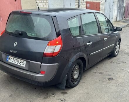 Серый Рено Гранд Сценик, объемом двигателя 2 л и пробегом 250 тыс. км за 3200 $, фото 2 на Automoto.ua