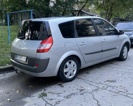 Серый Рено Гранд Сценик, объемом двигателя 2 л и пробегом 250 тыс. км за 5200 $, фото 8 на Automoto.ua