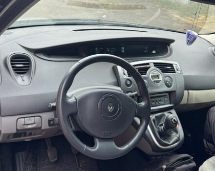 Серый Рено Гранд Сценик, объемом двигателя 2 л и пробегом 250 тыс. км за 3200 $, фото 5 на Automoto.ua