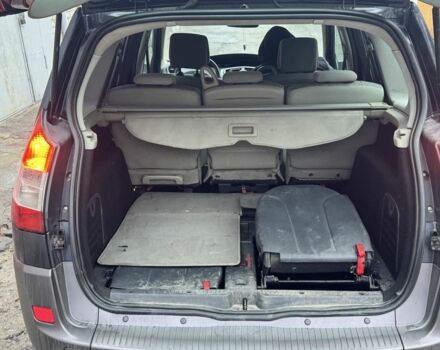 Серый Рено Гранд Сценик, объемом двигателя 2 л и пробегом 250 тыс. км за 3200 $, фото 3 на Automoto.ua