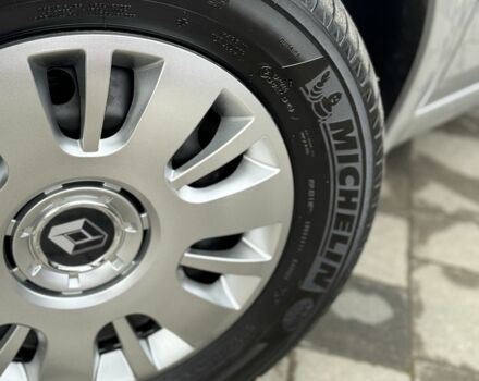 Серый Рено Гранд Сценик, объемом двигателя 1.6 л и пробегом 230 тыс. км за 4650 $, фото 1 на Automoto.ua