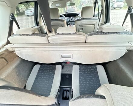 Сірий Рено Гранд Сценік, об'ємом двигуна 1.6 л та пробігом 500 тис. км за 5600 $, фото 11 на Automoto.ua