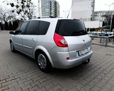 Серый Рено Гранд Сценик, объемом двигателя 1.9 л и пробегом 228 тыс. км за 4499 $, фото 2 на Automoto.ua