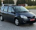 Серый Рено Гранд Сценик, объемом двигателя 1.6 л и пробегом 250 тыс. км за 5499 $, фото 2 на Automoto.ua