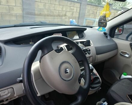 Серый Рено Гранд Сценик, объемом двигателя 1.9 л и пробегом 320 тыс. км за 5800 $, фото 2 на Automoto.ua