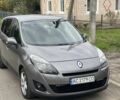 Серый Рено Гранд Сценик, объемом двигателя 1.5 л и пробегом 300 тыс. км за 6400 $, фото 1 на Automoto.ua